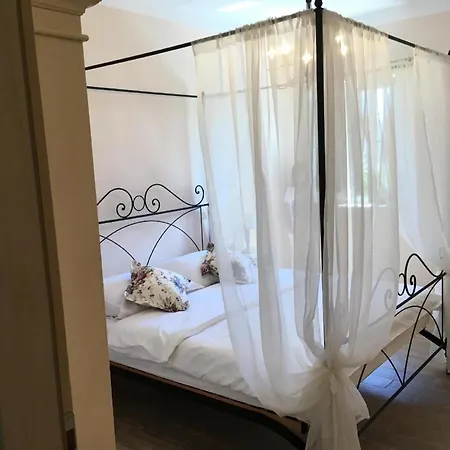 Apartment Gemuetliche In Stoja Mit Moebliertem Balkon